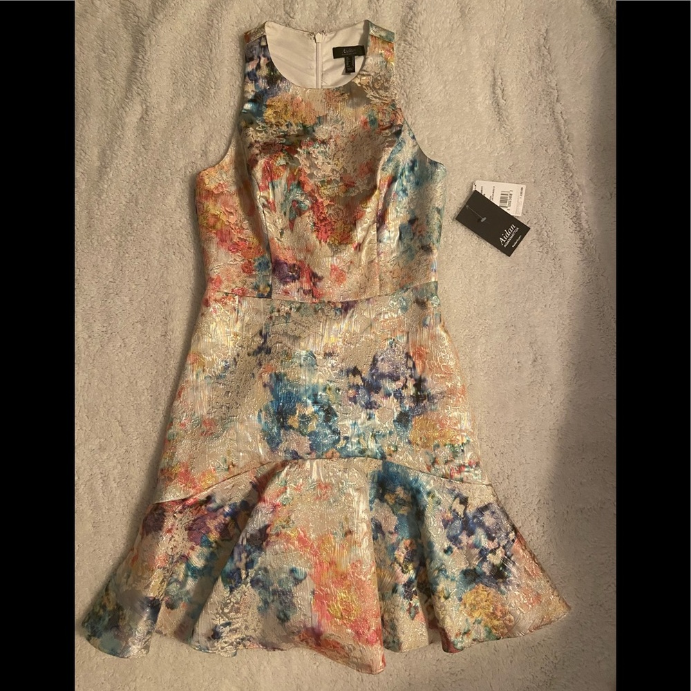 NWT 🏷️ Aidan Aidan Mattox Dress Size 4